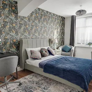 Place To In Longbridge Homestay Barking (Greater London)